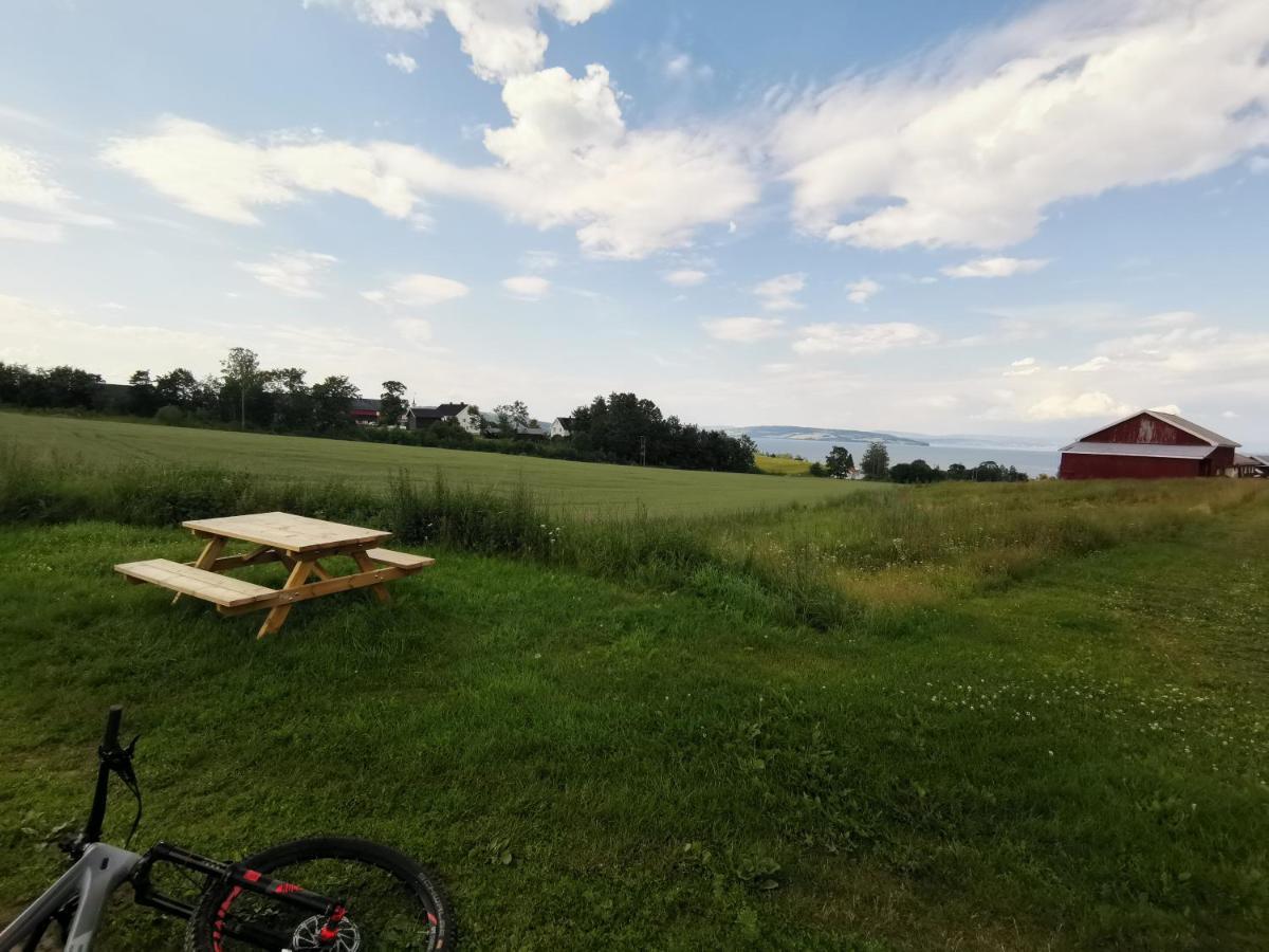 Idylliske Evjua Ved Mjosa Hotel Skreia Kültér fotó