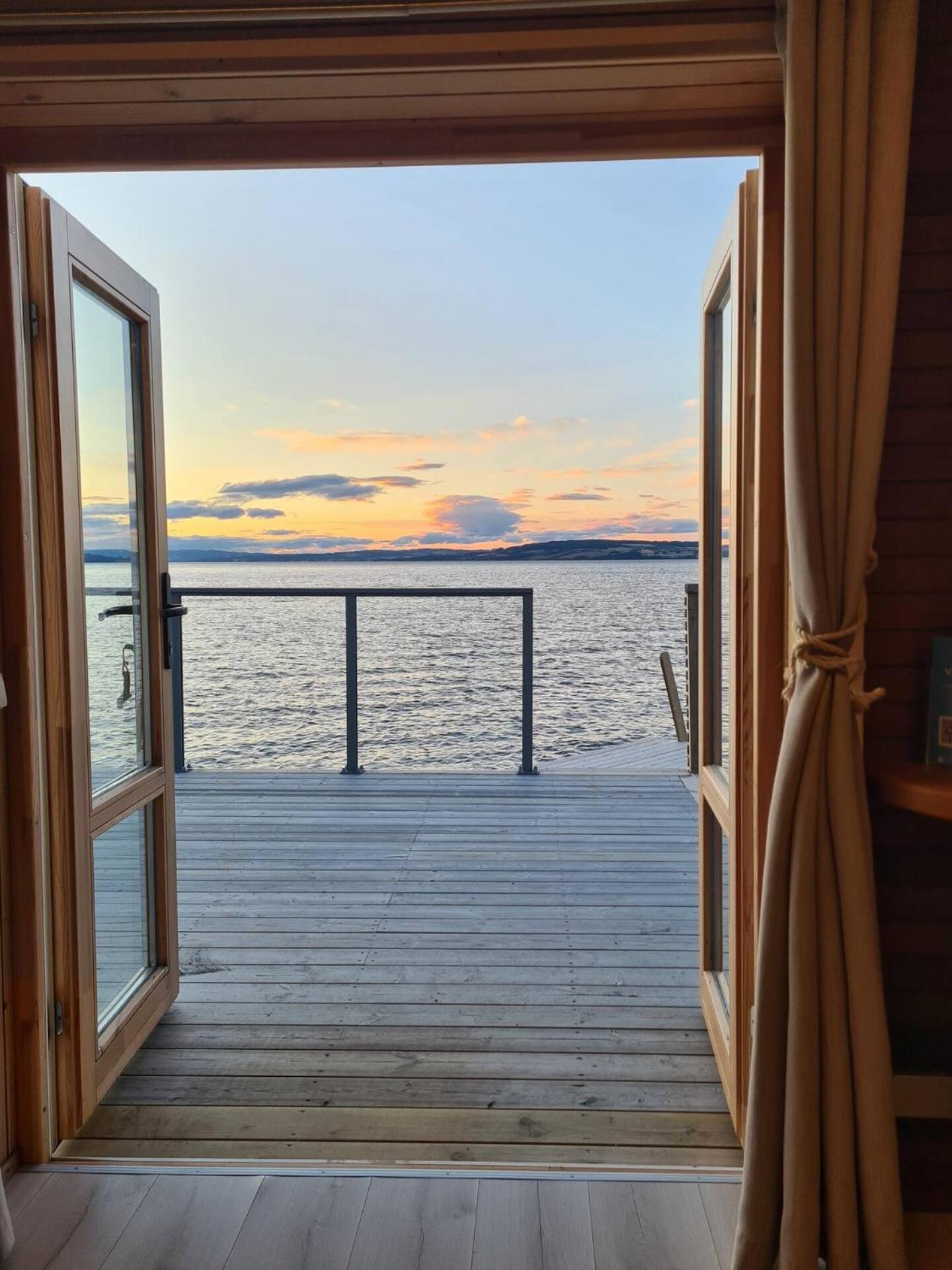 Idylliske Evjua Ved Mjosa Hotel Skreia Kültér fotó